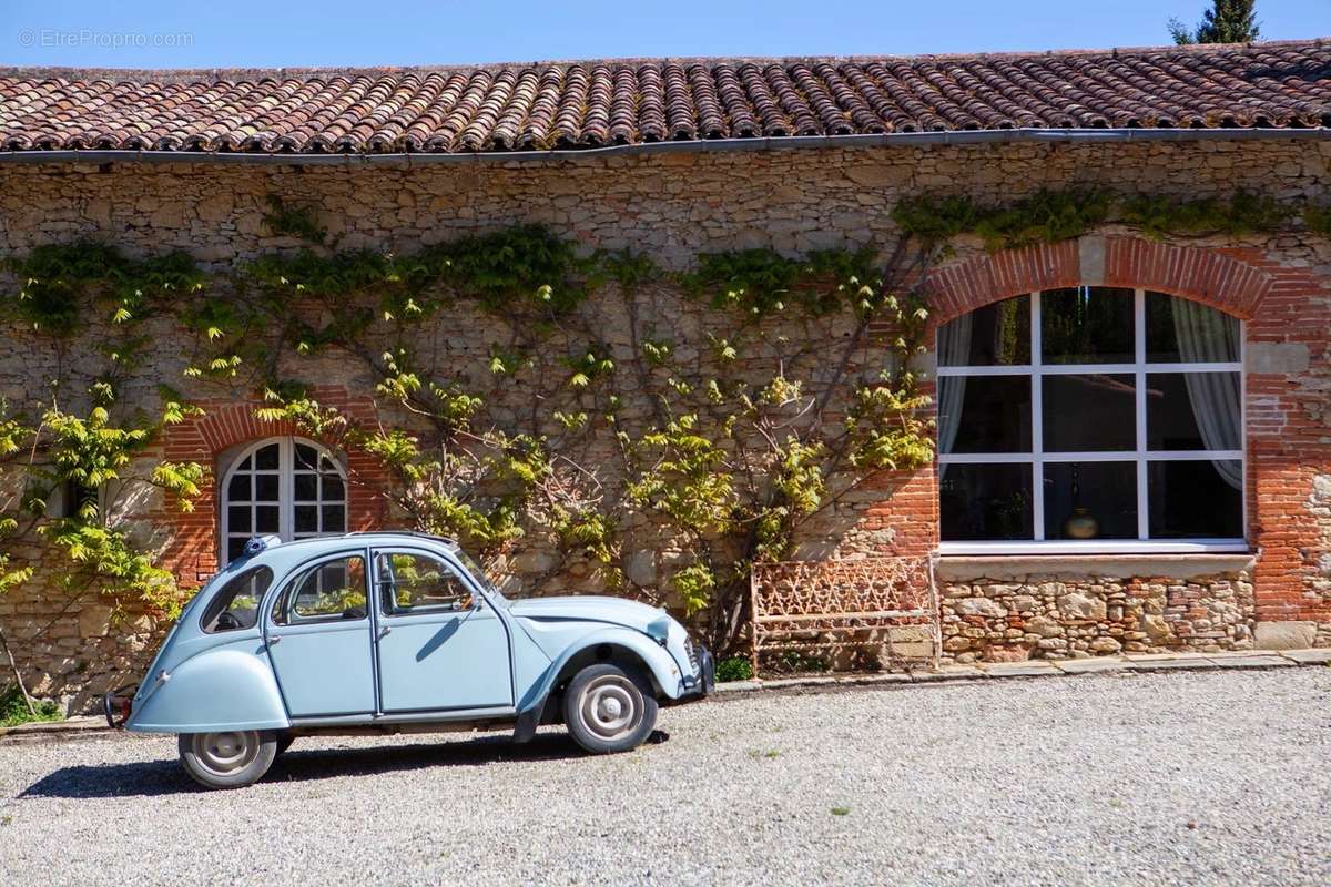 Maison à BEAUVILLE