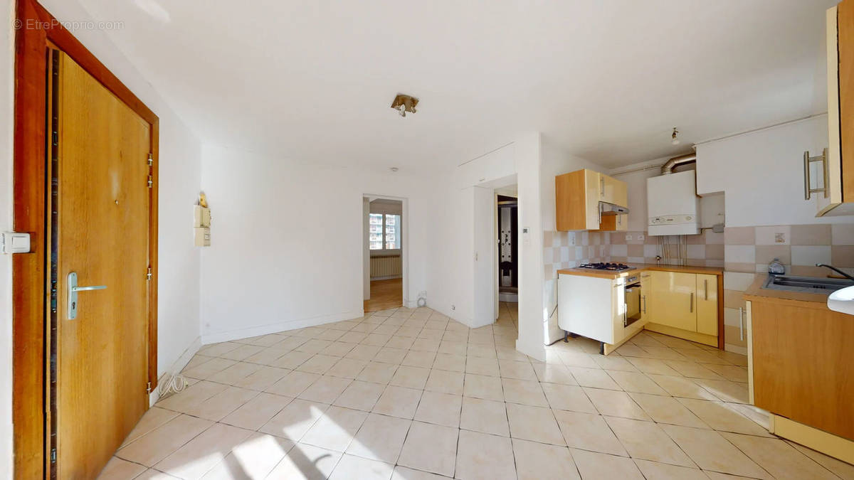 Appartement à SAINT-MARTIN-LE-VINOUX