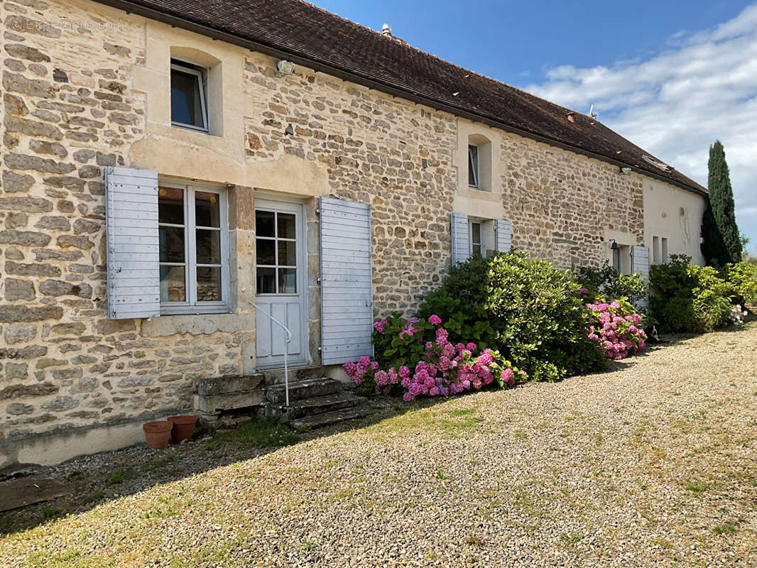 Maison à SEMUR-EN-AUXOIS