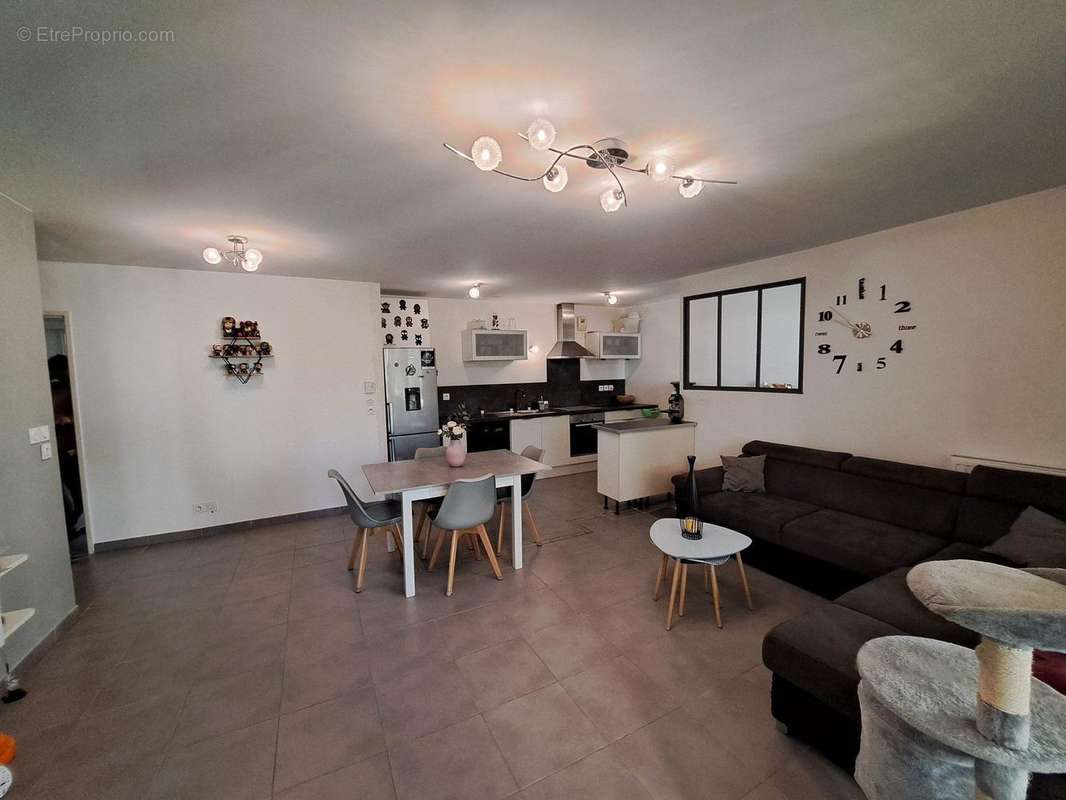 Appartement à MARSEILLE-10E