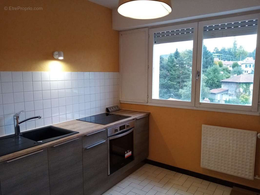 Appartement à SAINT-ETIENNE