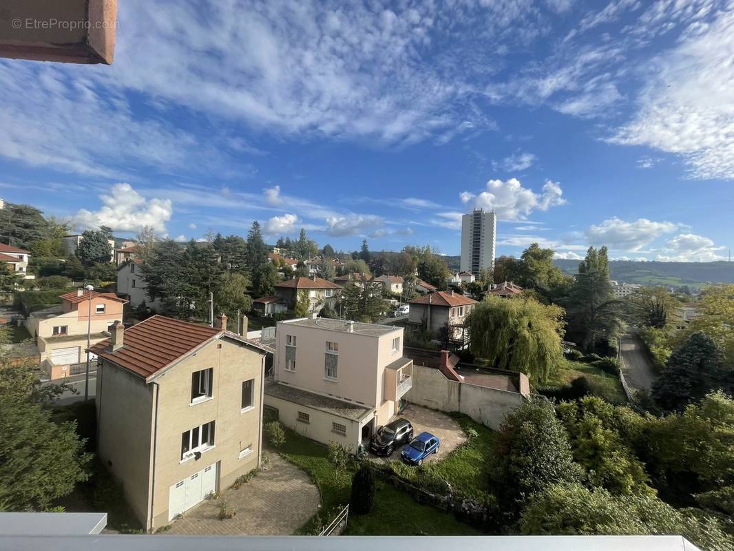 Appartement à SAINT-ETIENNE