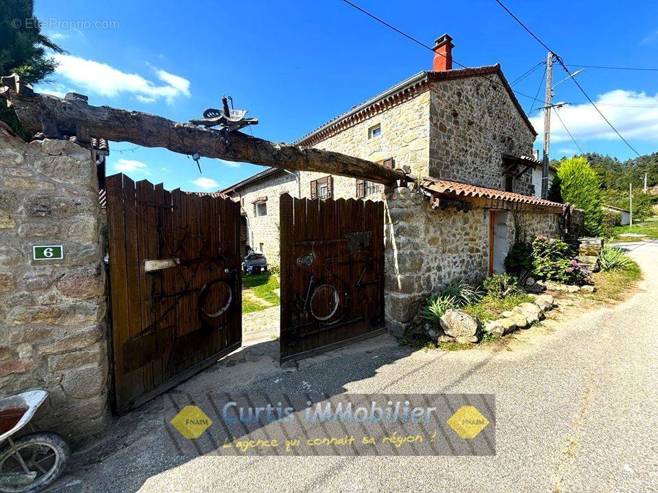 Maison à BAS-EN-BASSET