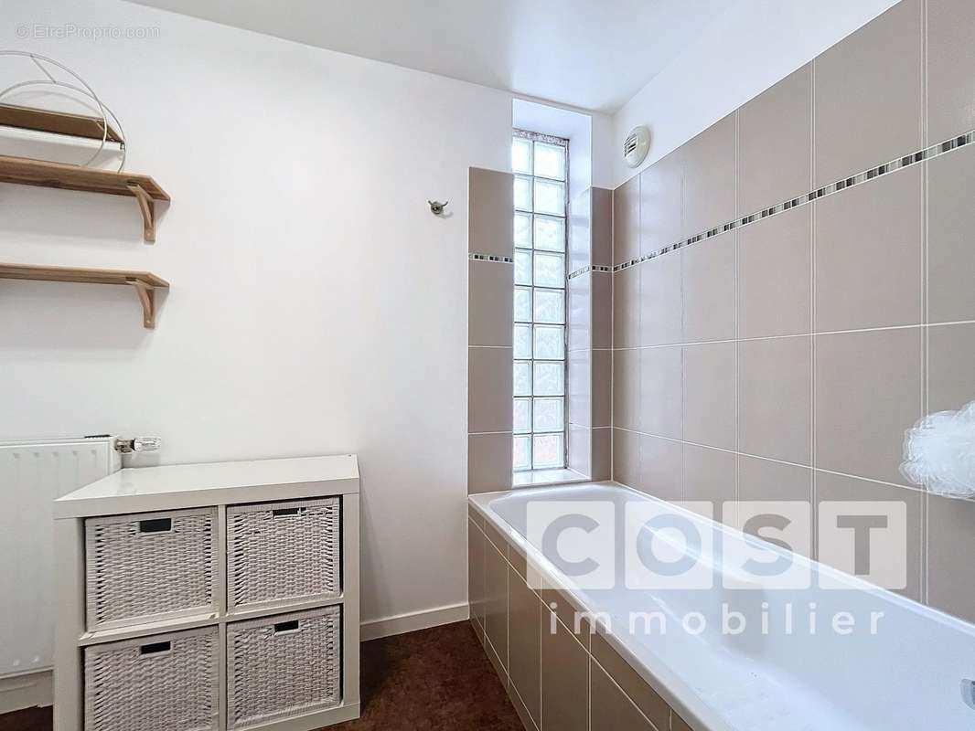 Appartement à GENNEVILLIERS