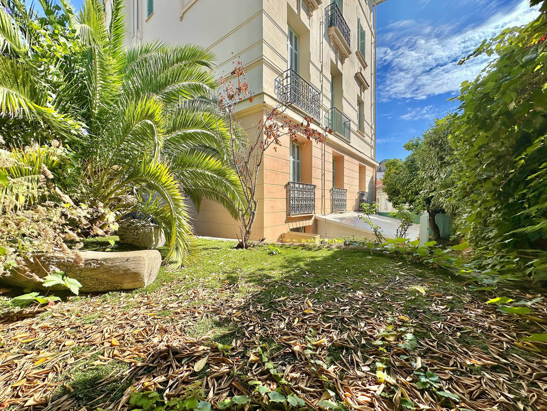 jardin - Appartement à MENTON