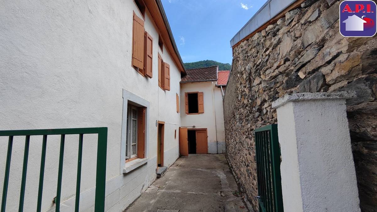 Maison à TARASCON-SUR-ARIEGE