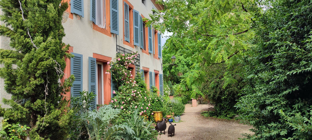 Maison à AMBRES