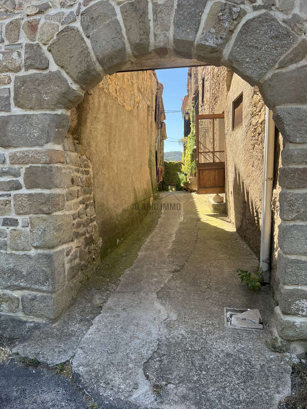 Maison à SAINT-PIERRE-DES-CHAMPS