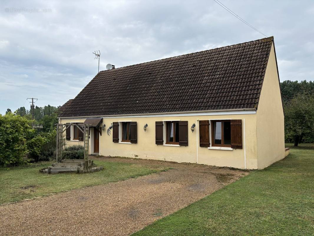 Maison à LANDES-LE-GAULOIS