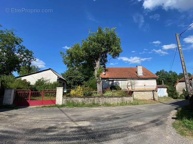 Maison à LAVERGNE