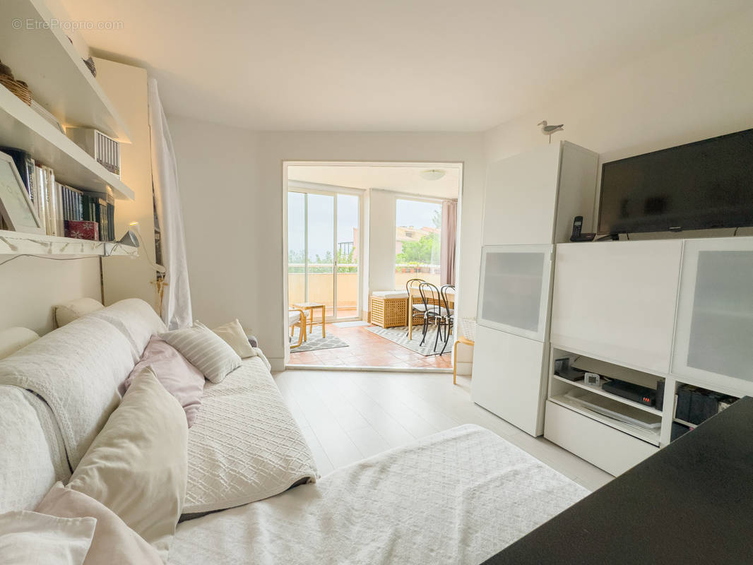 Appartement à SAUSSET-LES-PINS