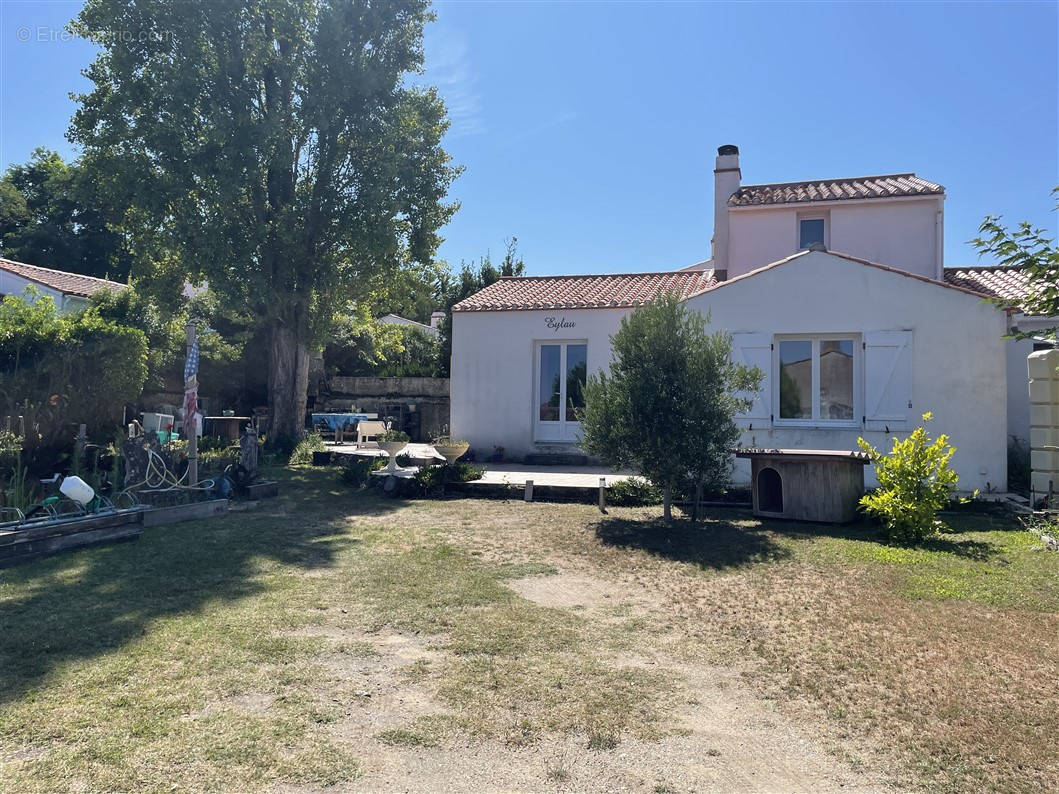 Maison à BARBATRE