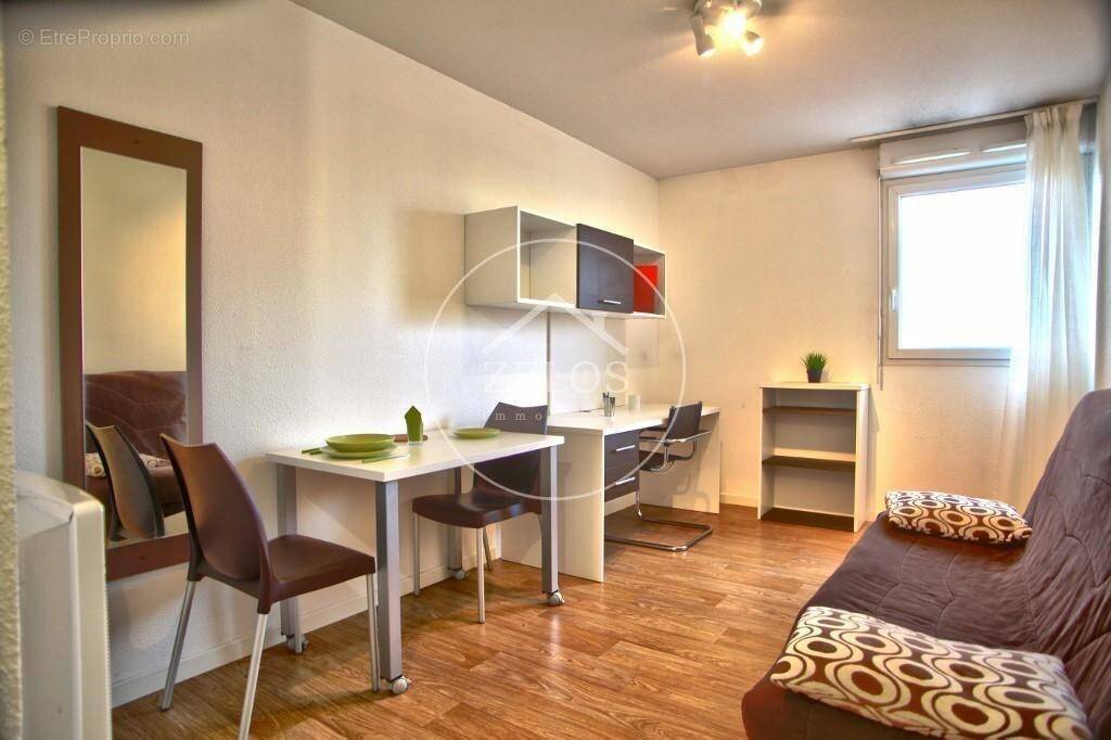 Appartement à MARSEILLE-3E