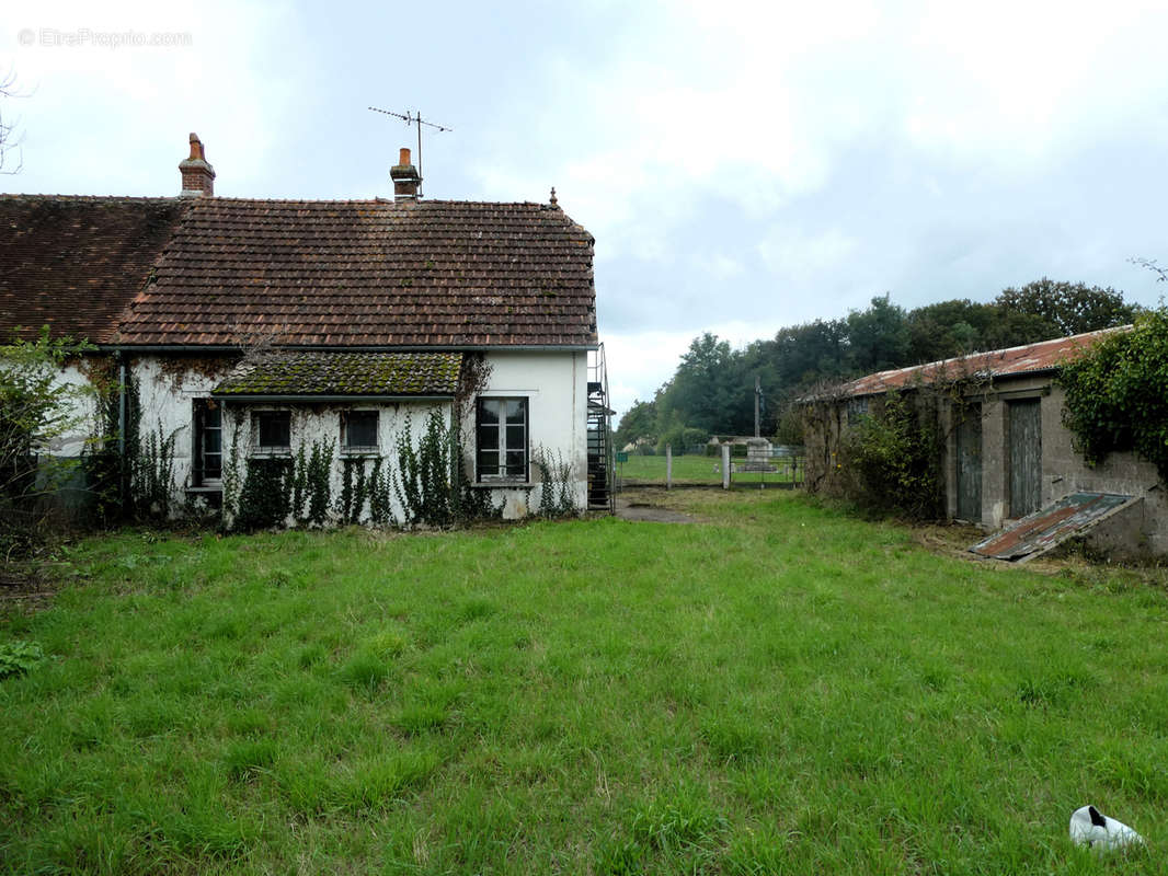 Maison à LA BUSSIERE