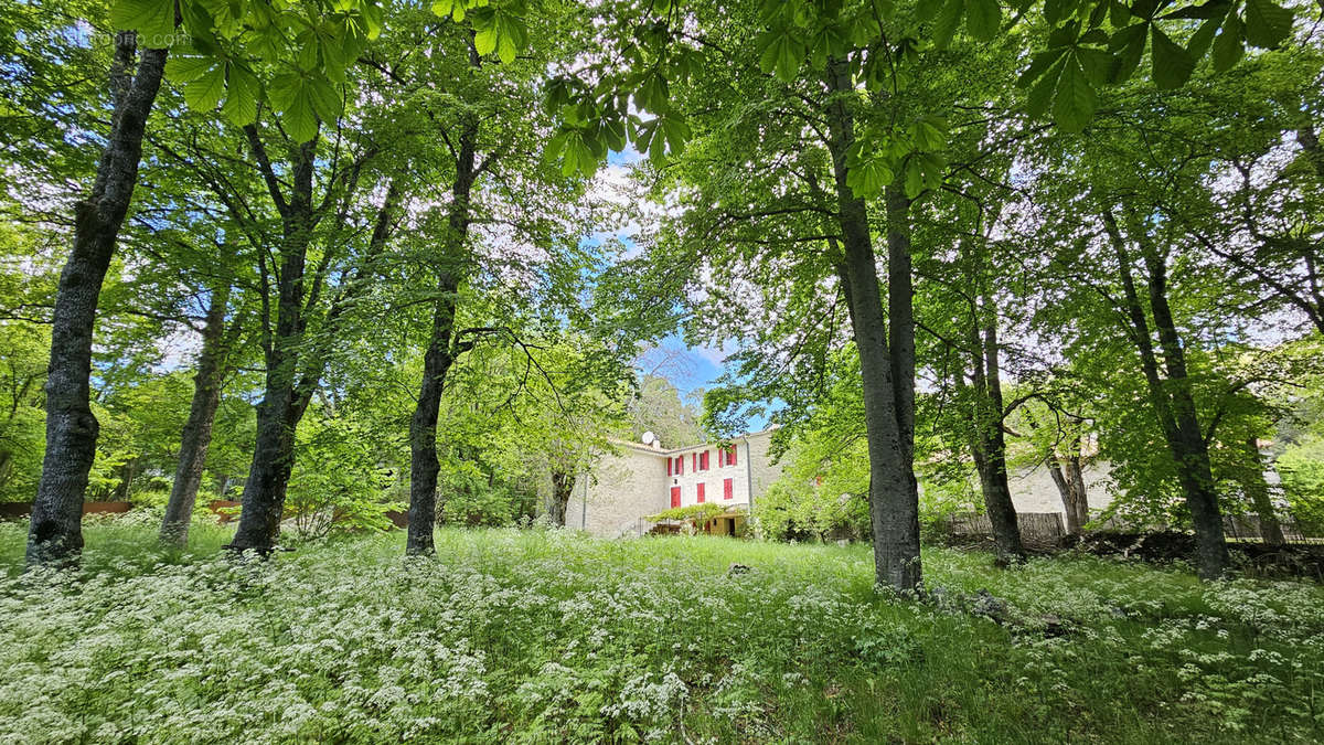 Maison à CAUSSOLS