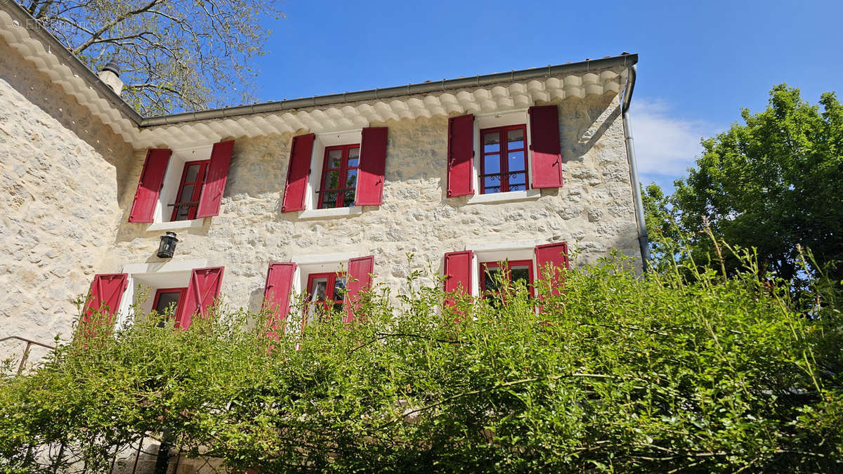 Maison à CAUSSOLS