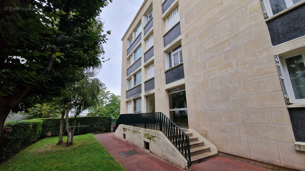 Appartement à RUEIL-MALMAISON