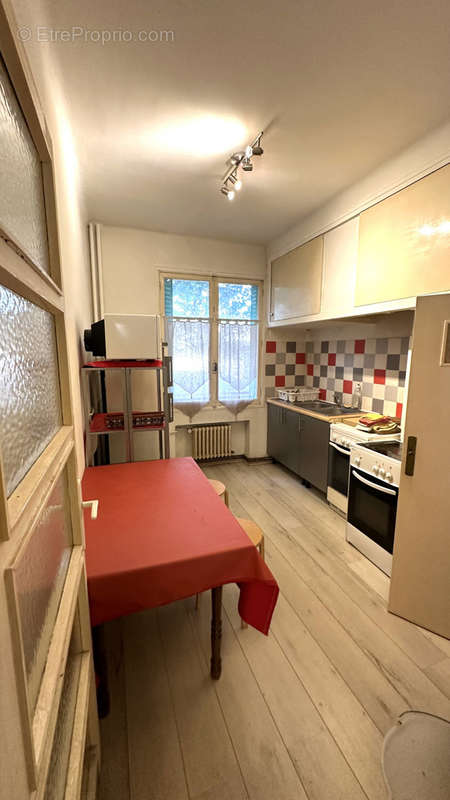 Appartement à MARSEILLE-3E