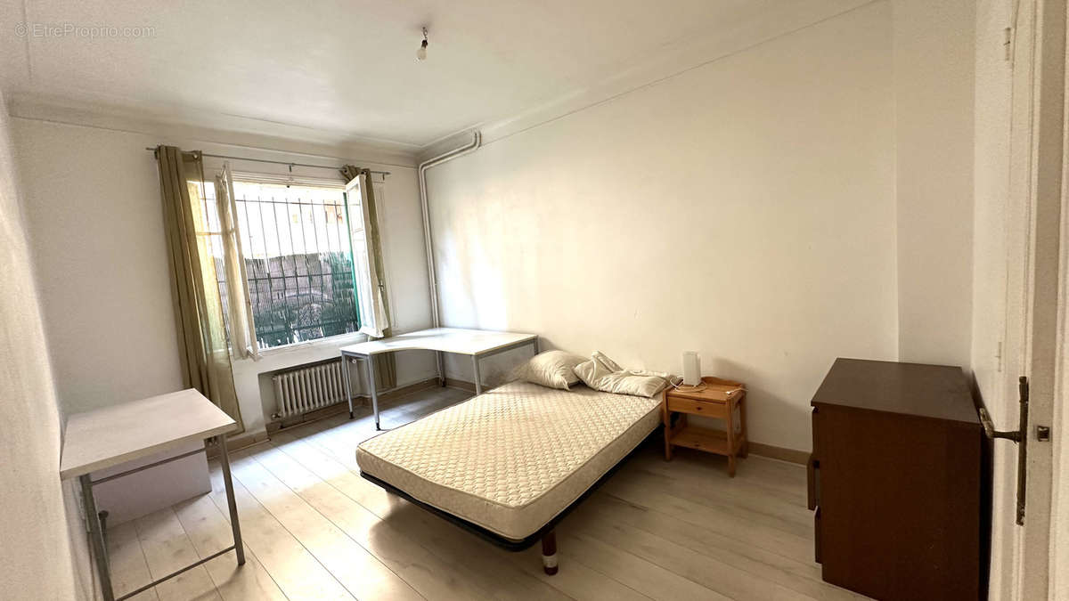 Appartement à MARSEILLE-3E