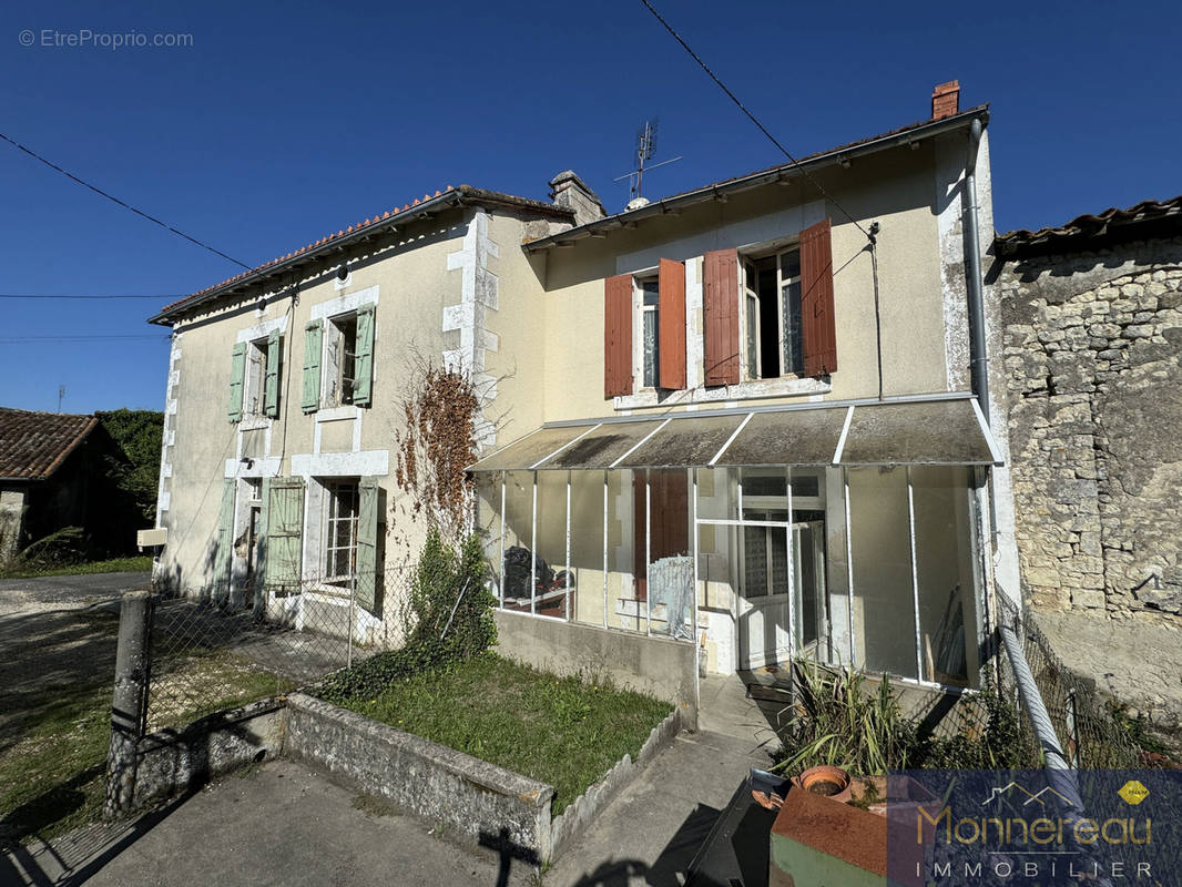 Maison à BERNEUIL