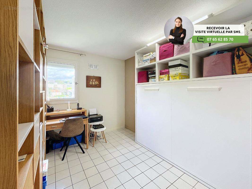 Appartement à SAINT-LAURENT-DU-VAR