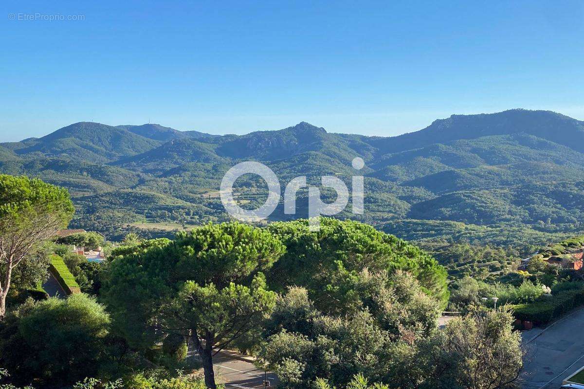 Appartement à MANDELIEU-LA-NAPOULE