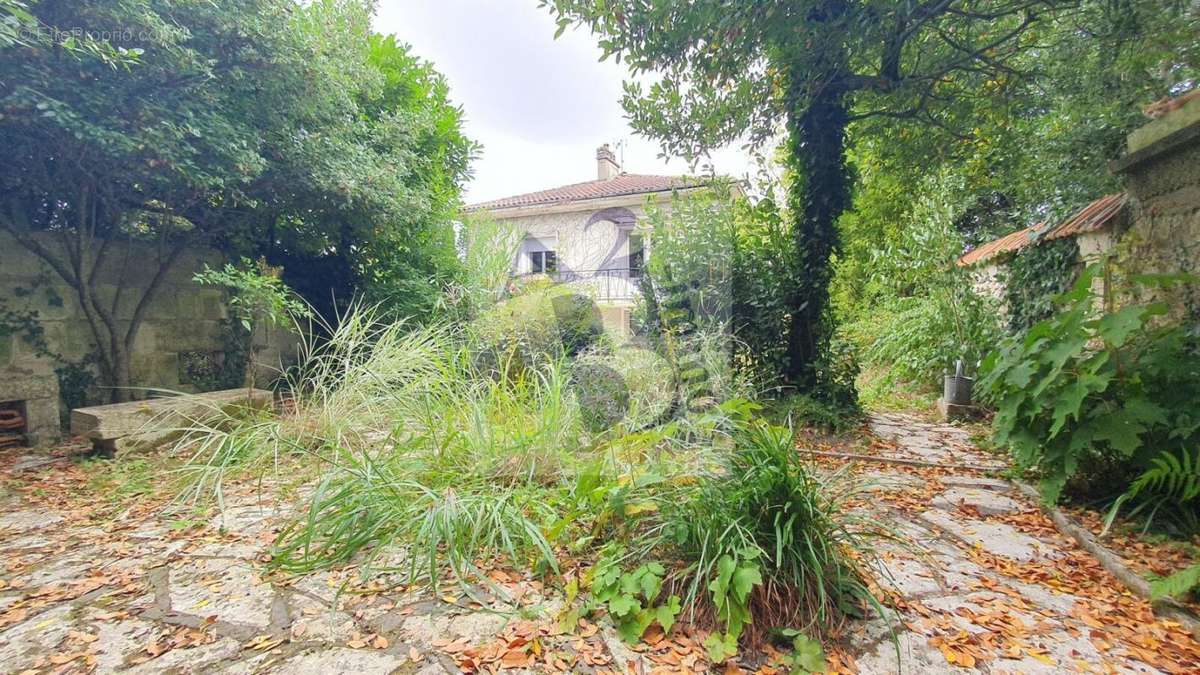 Maison à ANGOULEME