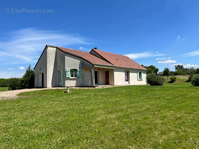 Maison à BRESNAY