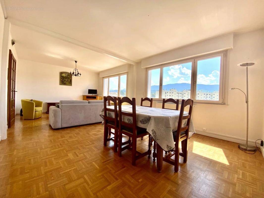 Appartement à THONON-LES-BAINS