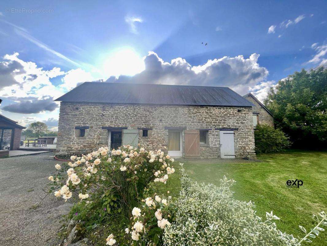 Maison à MAYENNE