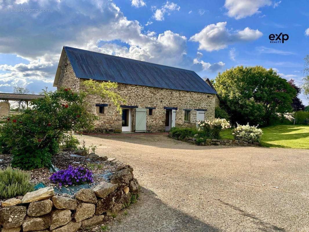 Maison à MAYENNE