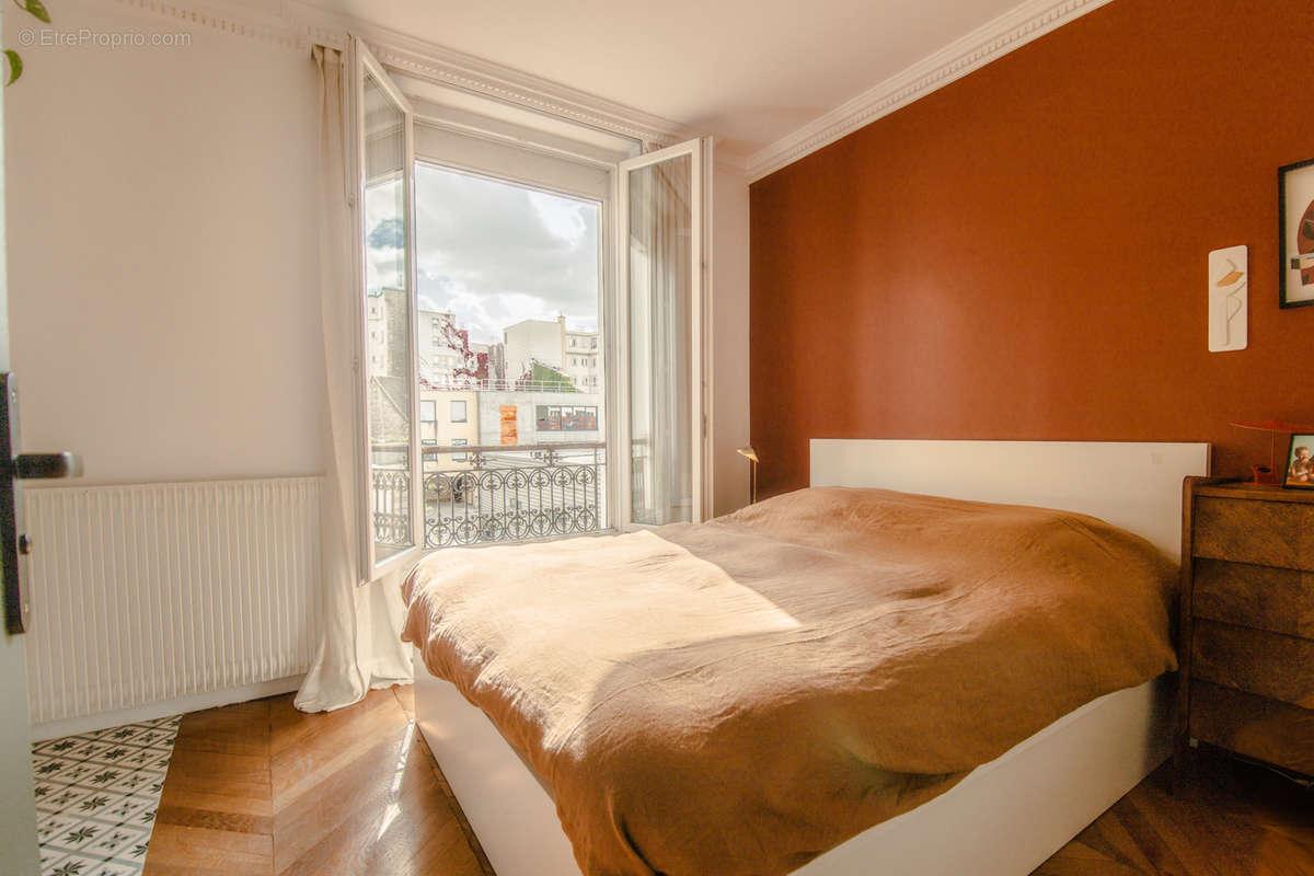 Appartement à PARIS-18E