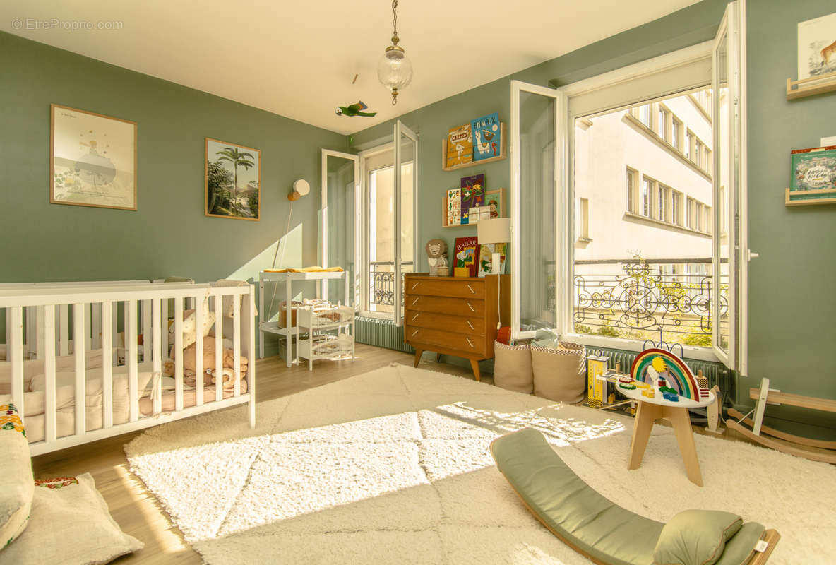 Appartement à PARIS-18E