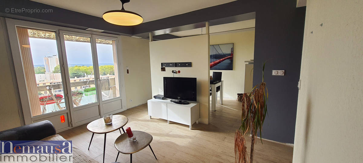 Appartement à NIMES