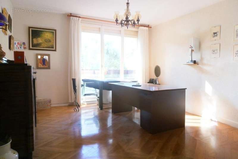 Appartement à MARSEILLE-10E