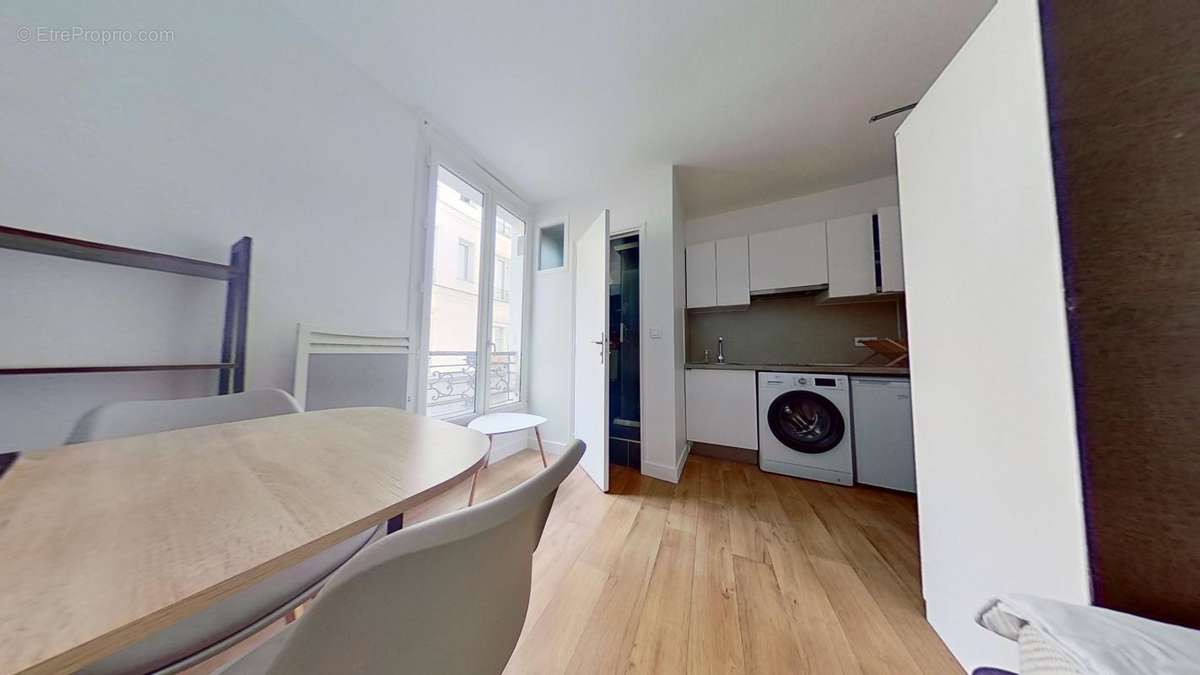 Appartement à PARIS-11E