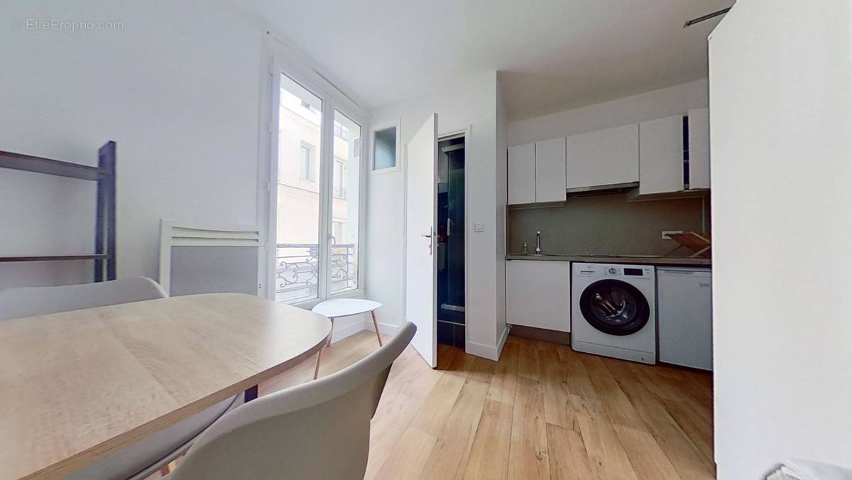 Appartement à PARIS-11E