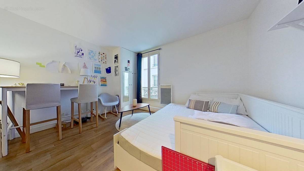 Appartement à PARIS-11E