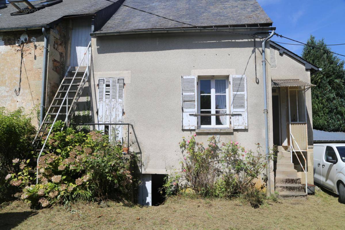 Maison à CUSSY-EN-MORVAN