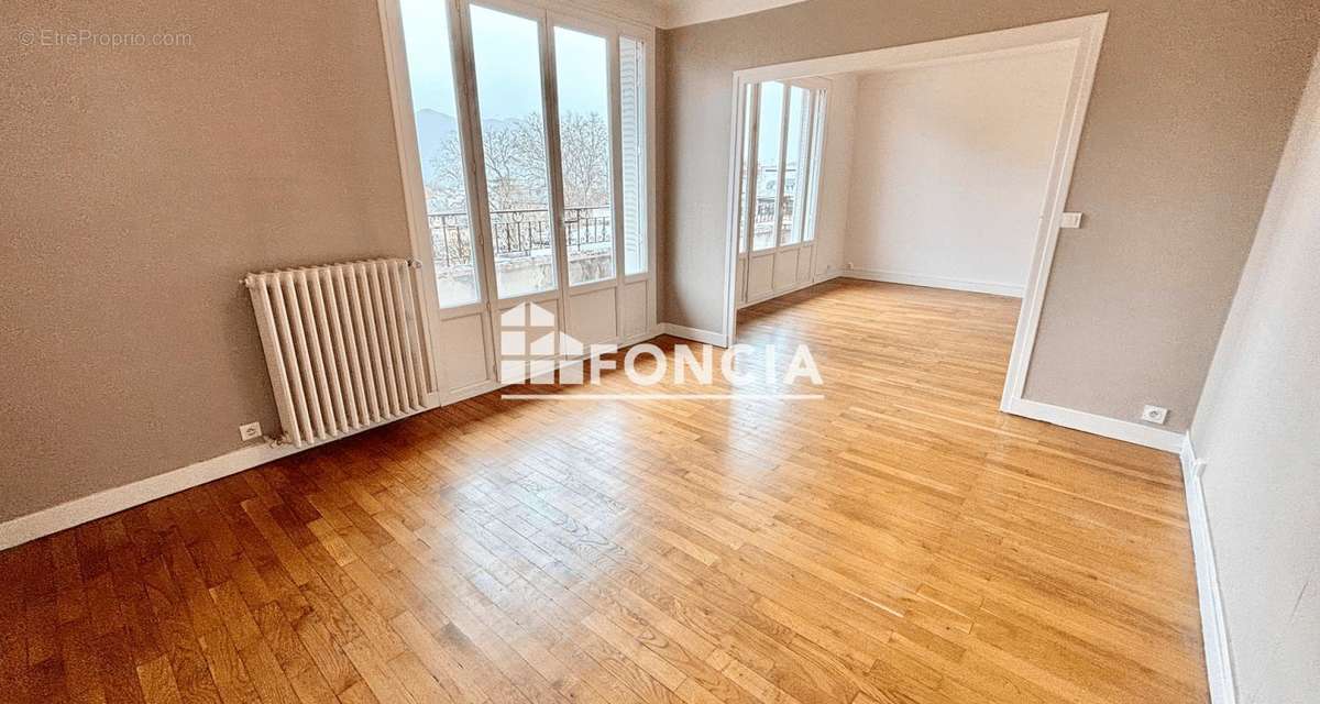 Appartement à AIX-LES-BAINS