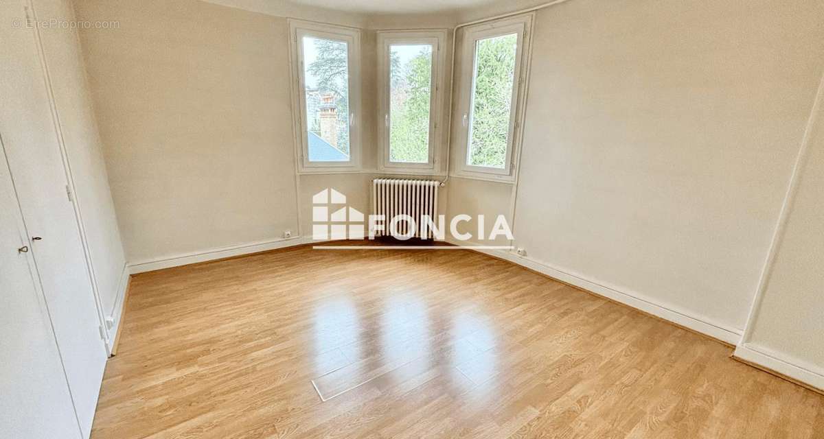 Appartement à AIX-LES-BAINS