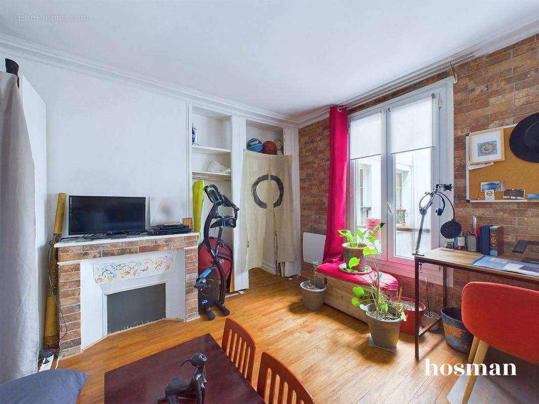 Appartement à PARIS-17E