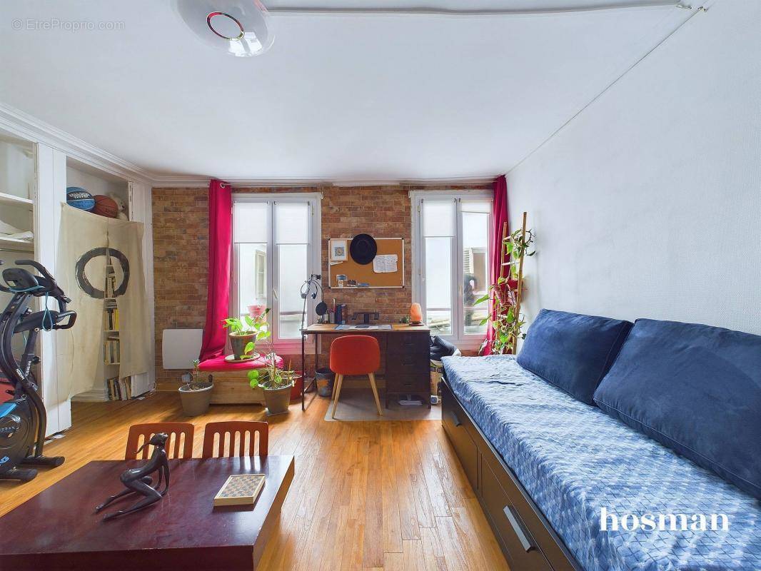 Appartement à PARIS-17E