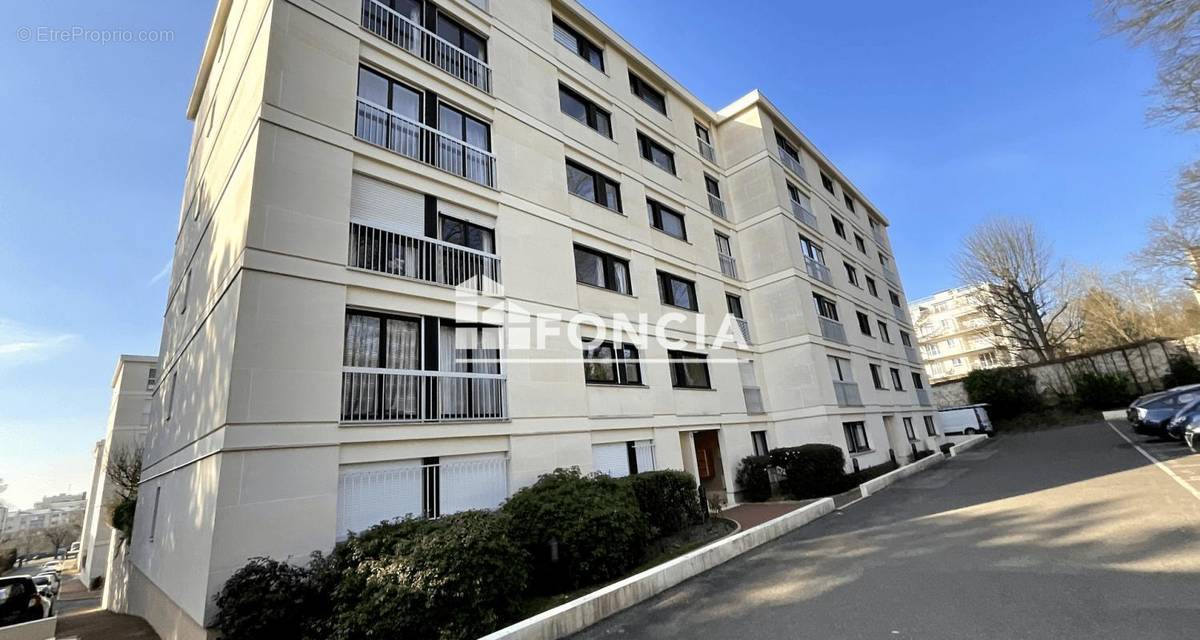 Appartement à VERSAILLES