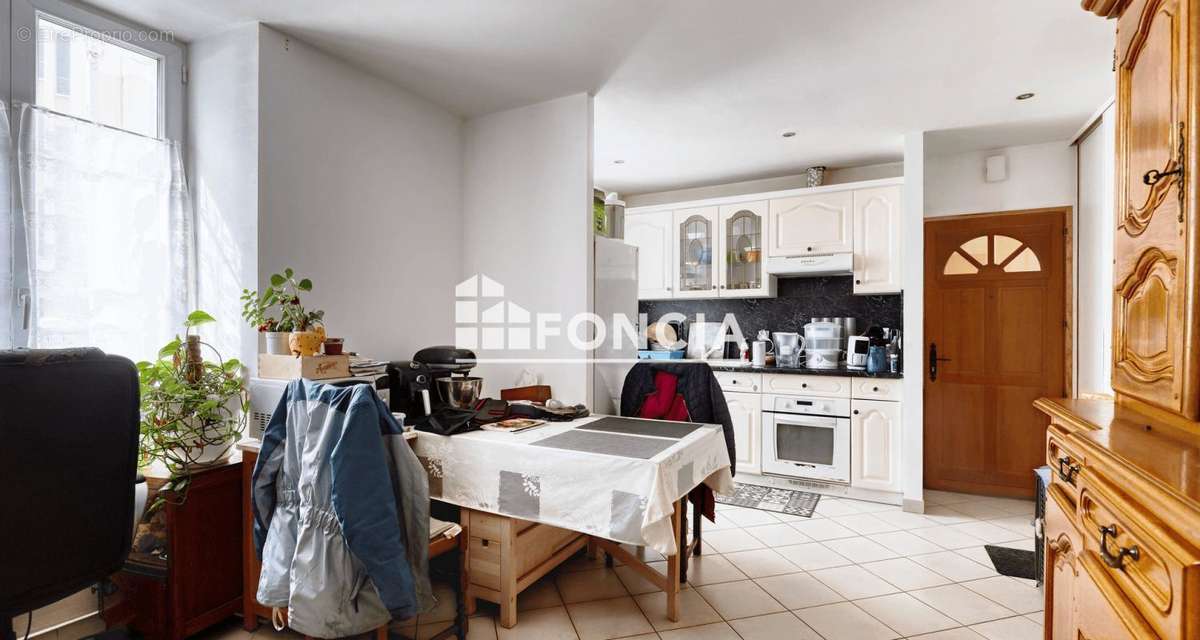 Appartement à CORBEIL-ESSONNES