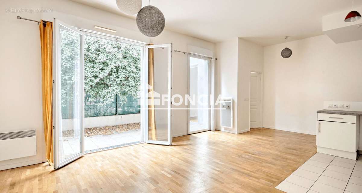 Appartement à MONTROUGE