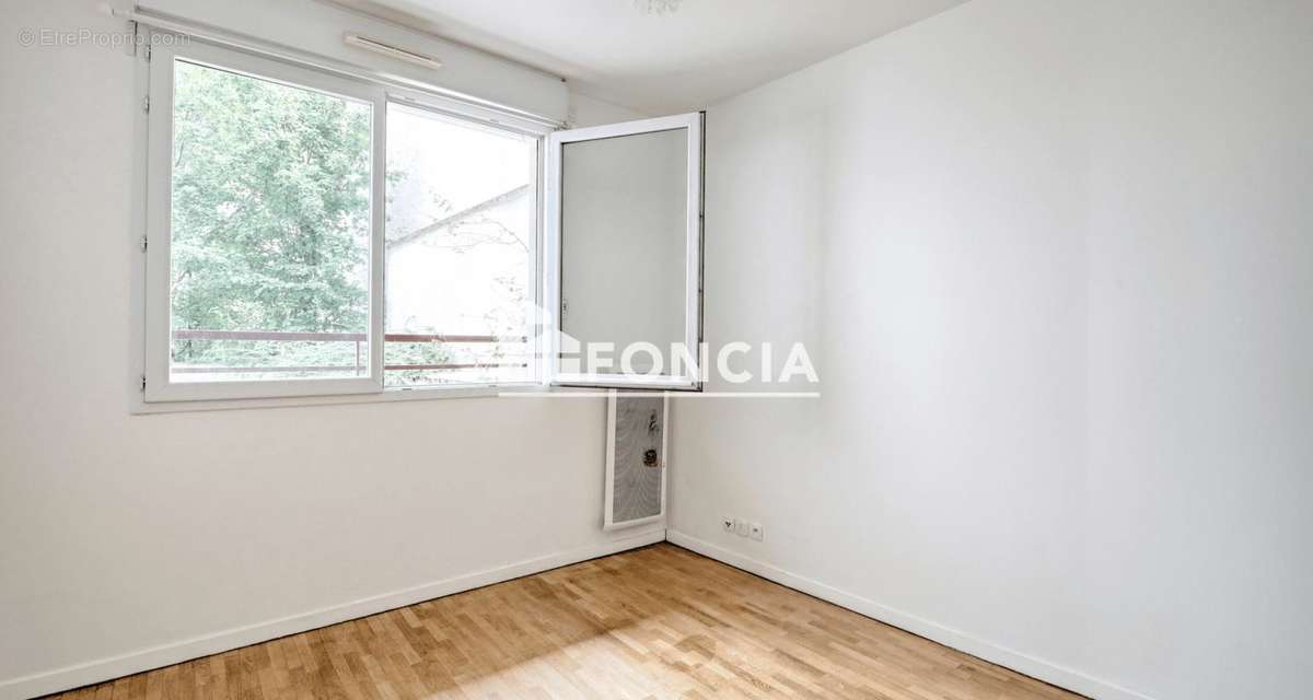 Appartement à MONTROUGE