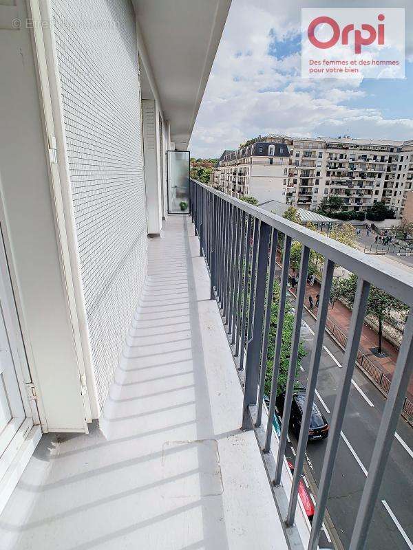 Appartement à ISSY-LES-MOULINEAUX