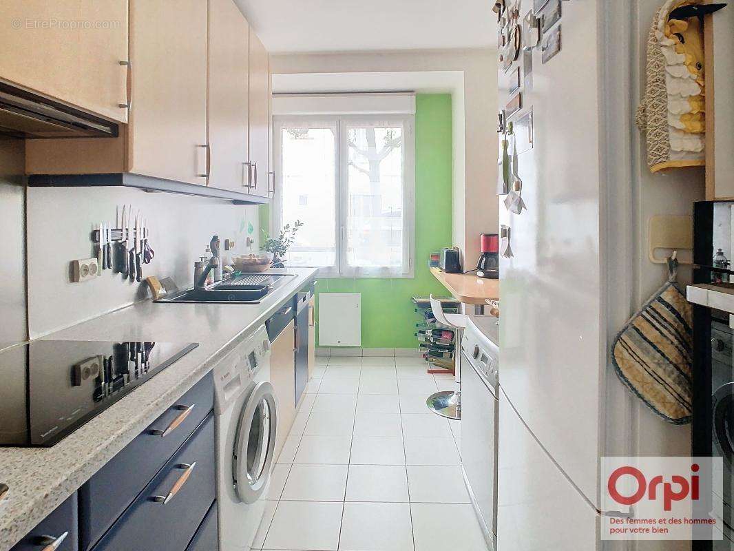 Appartement à ISSY-LES-MOULINEAUX