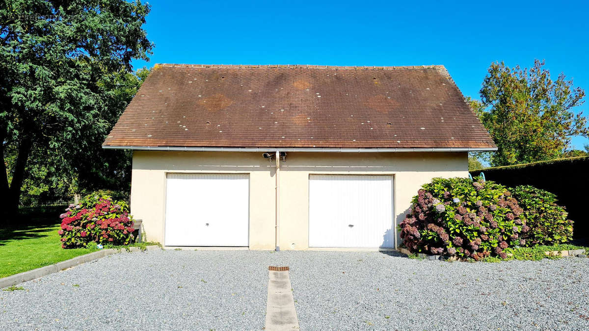 Maison à PONT-L&#039;EVEQUE